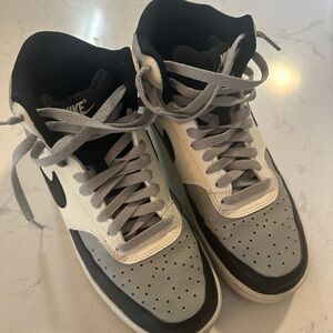 Nike Court Vision sneakers. Size 8.5